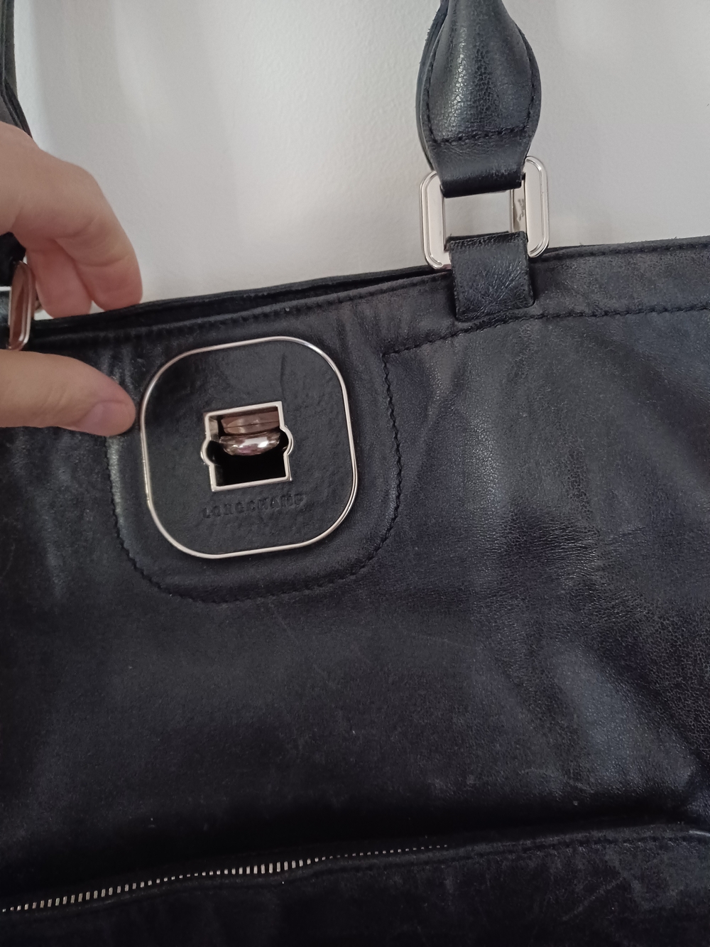 Vintage Longchamp Black Leather Shoulder Bag with Silver Hardware - Picture 5 of 6
